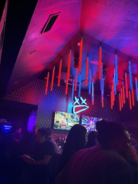 Bad habits lounge & tacos