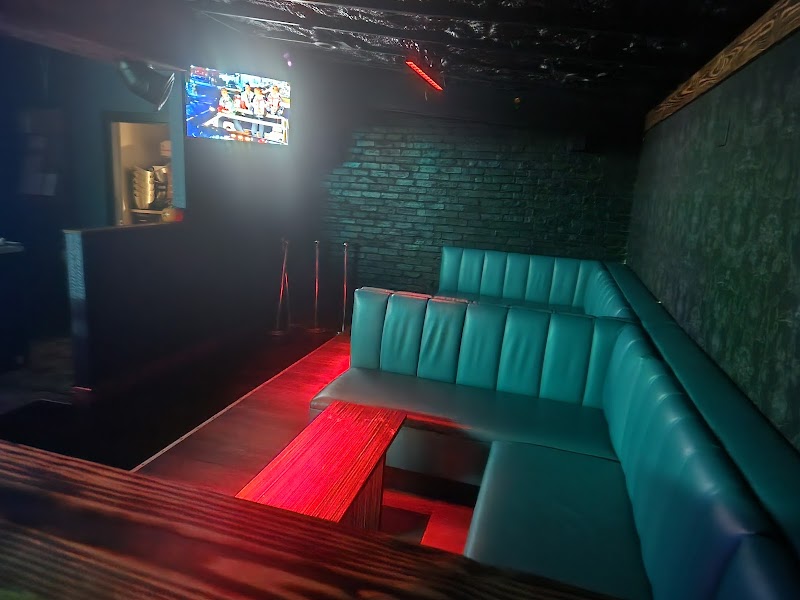 Bad habits lounge & tacos photo 5