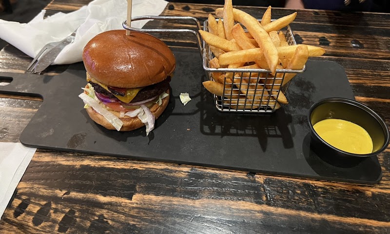Ike's Woodfire Grill photo 2