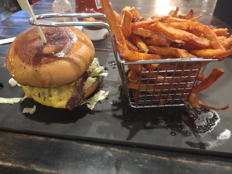 Ike's Woodfire Grill photo 3