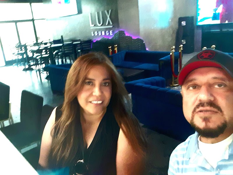 LUX Lounge photo 5