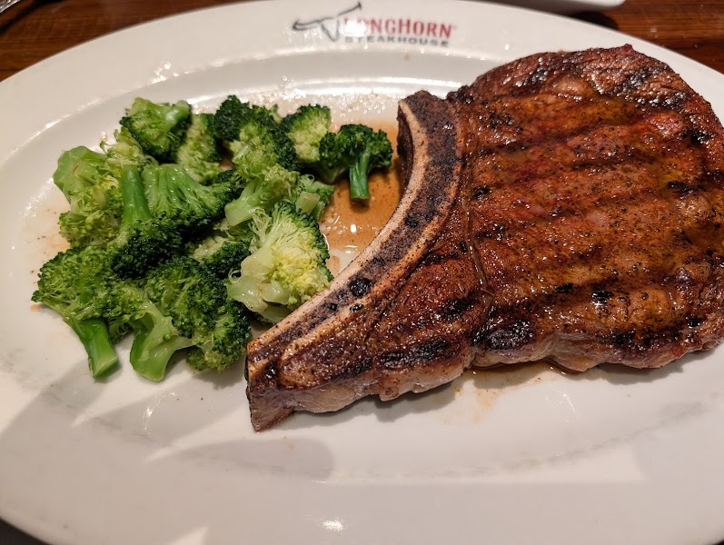 LongHorn Steakhouse photo 3