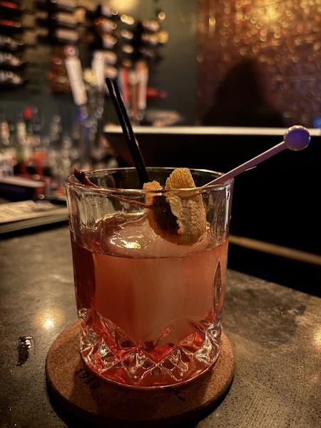 FOUNDERS 1919 COCKTAIL LOUNGE photo 4