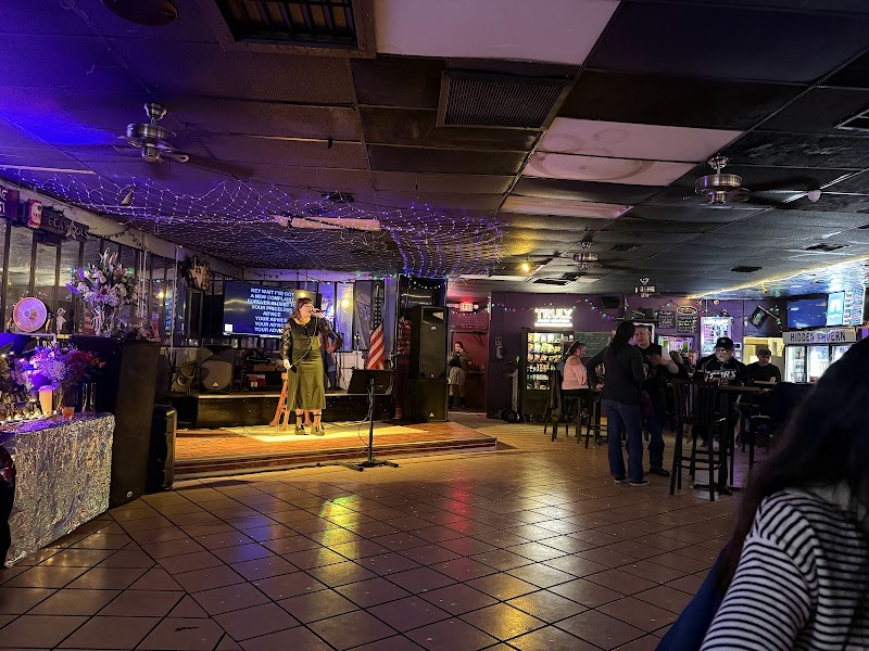 Hidden Tavern photo 3