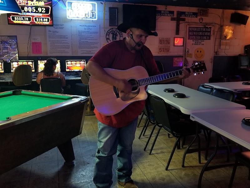 Star Lite Saloon photo 2