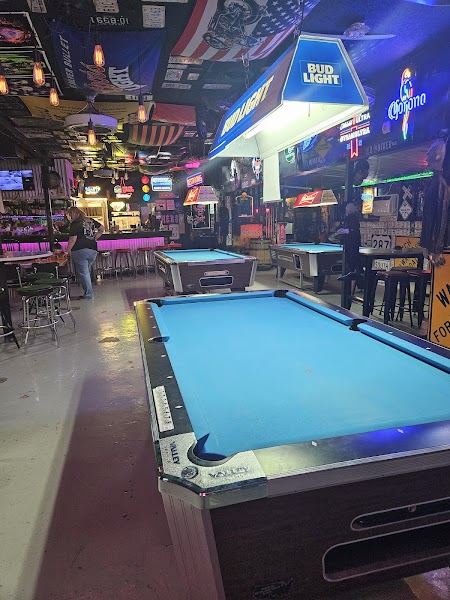 Zombiez Bar & Grill photo 4