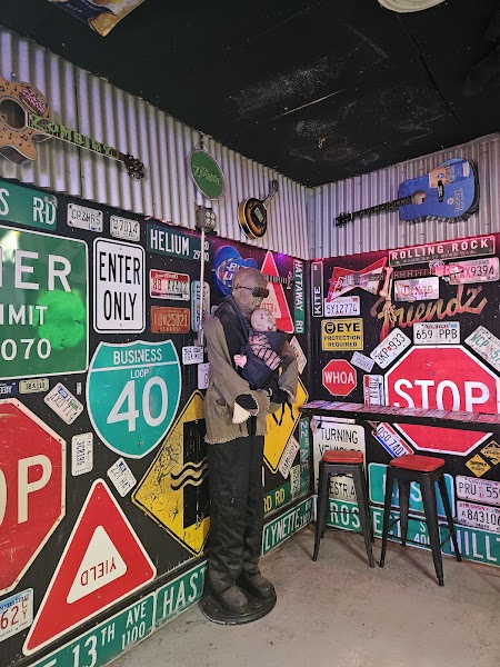 Zombiez Bar & Grill photo 5