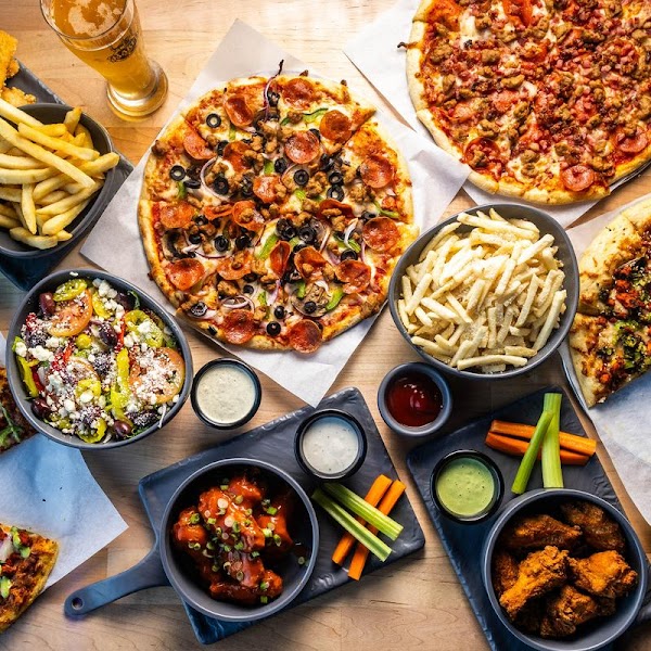 The Baked Crust - Pizza & Taproom in Leander, TX photo 2