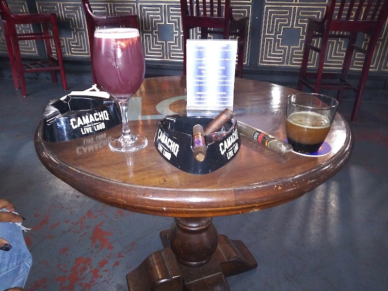 Legacy Cigars and Lounge photo 3