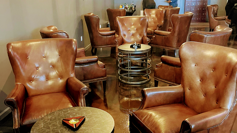 Hillside Cigar lounge photo 3