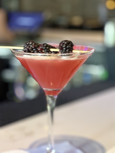 Bar Louie - The Woodlands photo 4