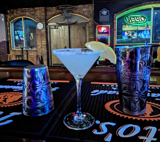 K-Hunts Bar & Grill photo 2