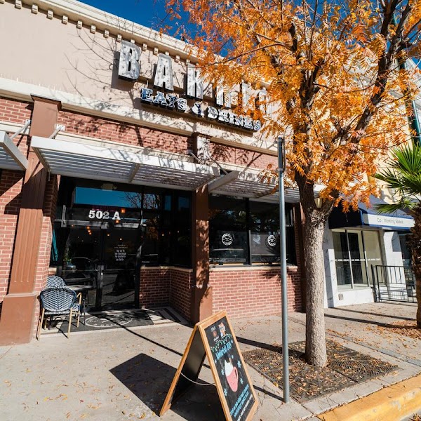 Barrio Eats & Drinks