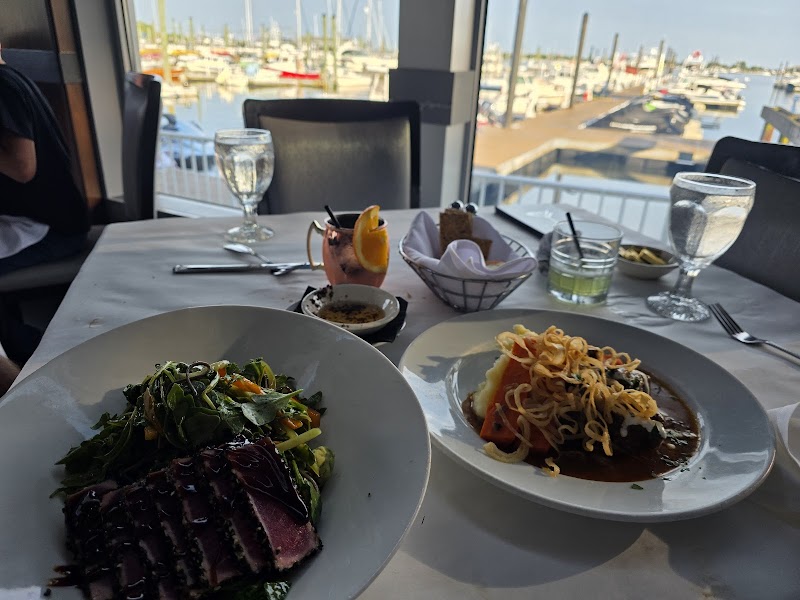 Marina Cafe Restaurant & Tiki Bar photo 4
