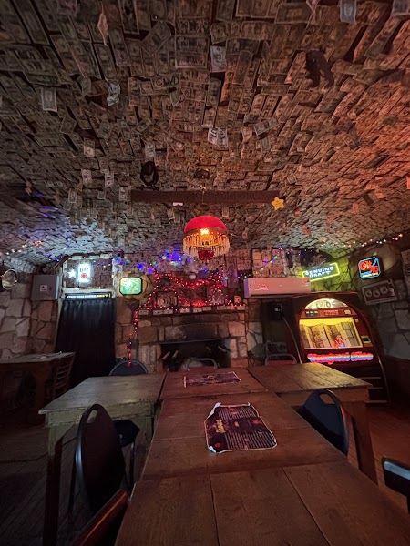 Devil's Backbone Tavern photo 2
