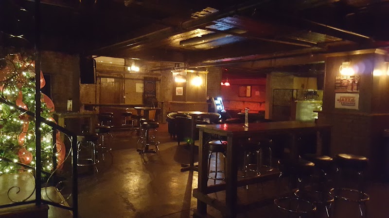 Dillinger's Bar photo 2