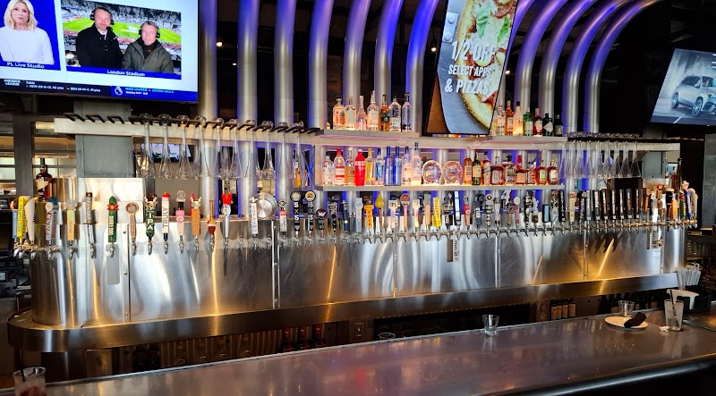 Yard House photo 3