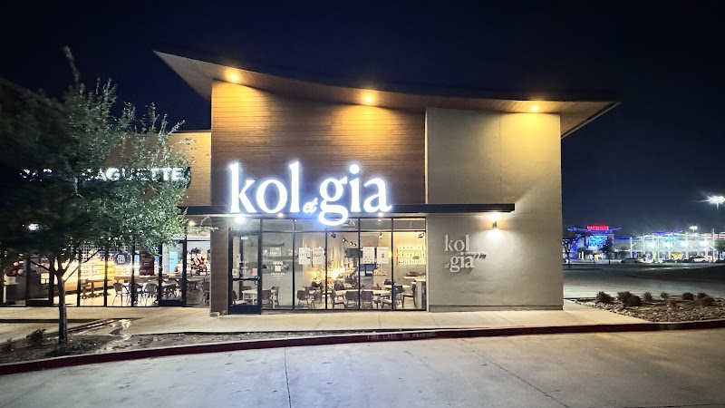 Kol & Gia Bistro Studio
