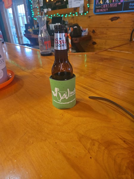 Magoos Bar