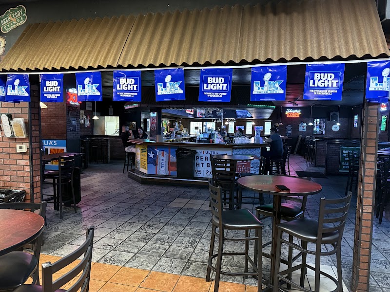 Three Pints Pub photo 5