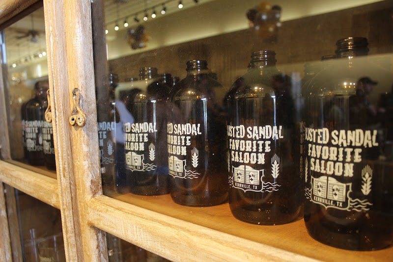 Kerrville Favorite Saloon photo 3