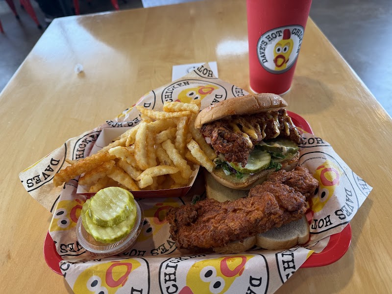 Dave's Hot Chicken photo 3