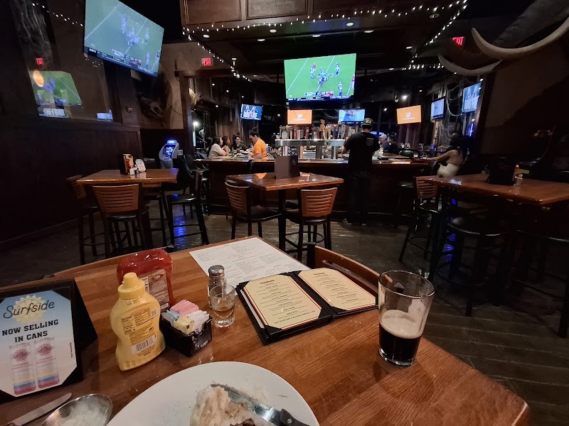 Flips Patio Grill photo 3