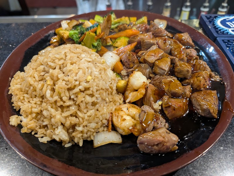 Bonzai Steak and Sushi Restaurant photo 3