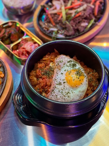 Uju Asian Eatery & Gastropub photo 3