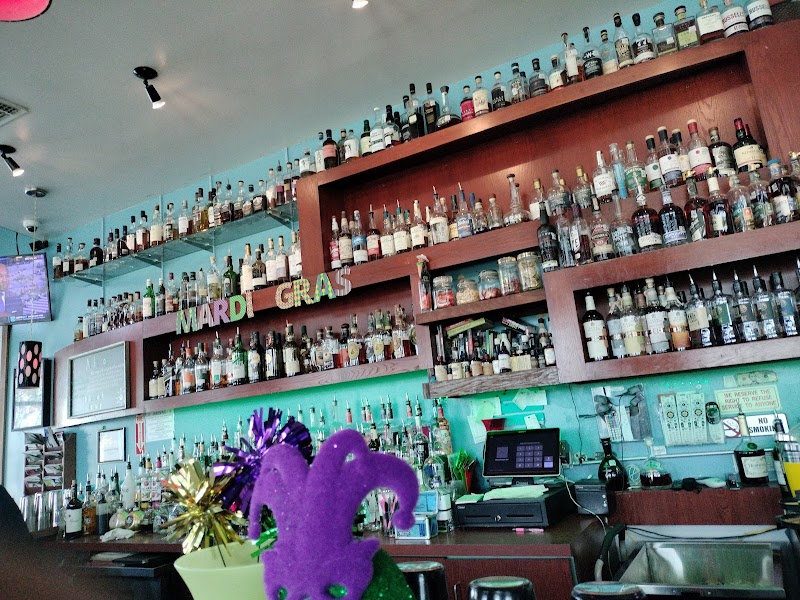 The Davenport Lounge Clear Lake photo 4