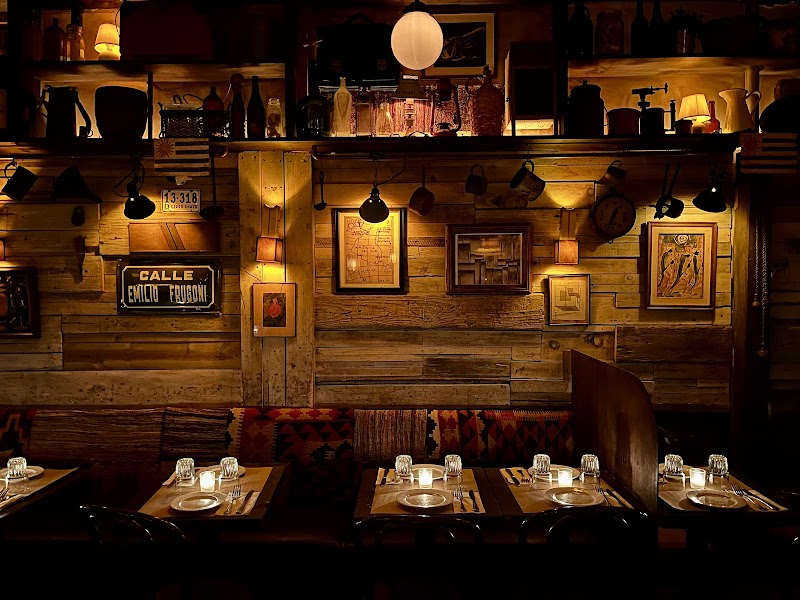 Tabare Williamsburg photo 3