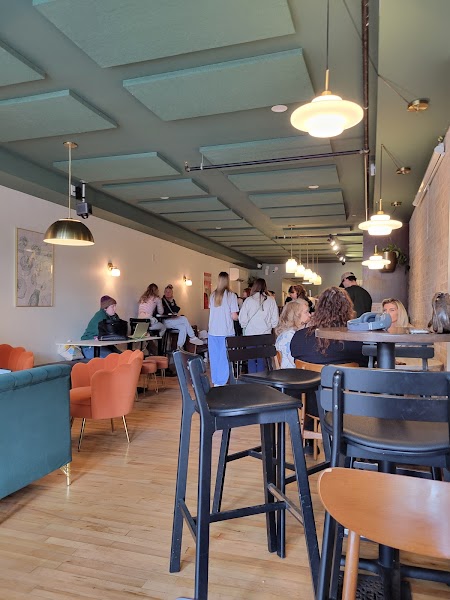 Roast & Toast - Cafe & Cocktail Bar (Simple Roast Downtown) photo 5