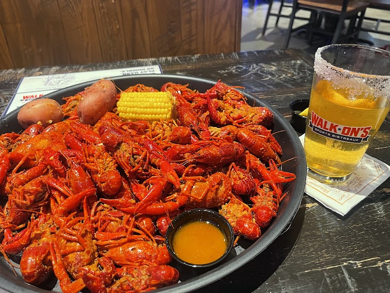 Walk-On's Sports Bistreaux - Baytown Restaurant photo 3