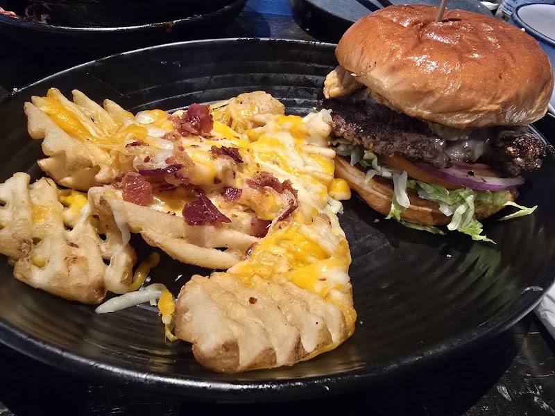 Walk-On's Sports Bistreaux - Baytown Restaurant photo 5