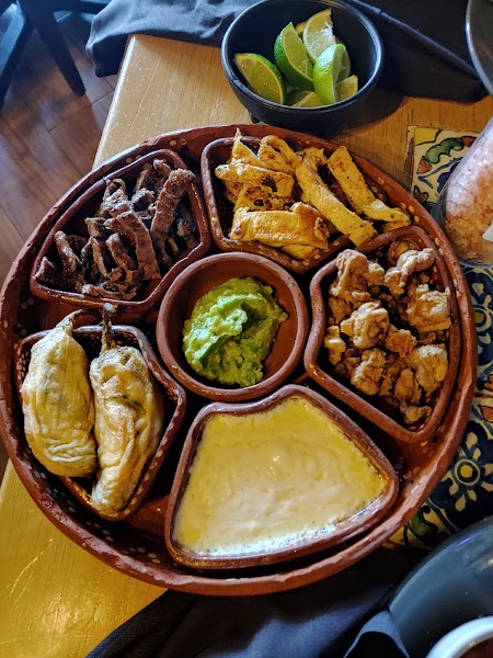 La Troje Bar and Grill photo 4