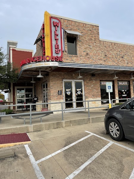 Willie's Grill & Icehouse