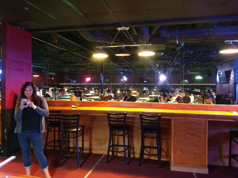G&B BILLIARDS & SPORTS BAR photo 3