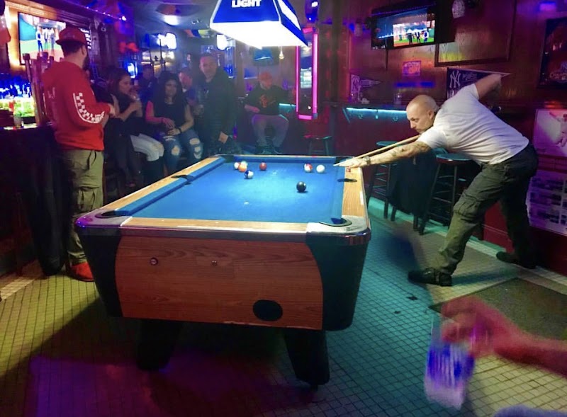 Bases Loaded Sports Bar photo 3