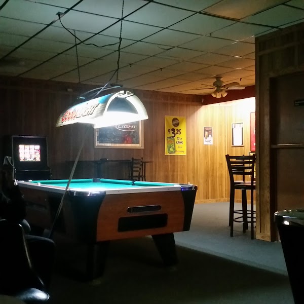 Tommy's Oasis photo 2
