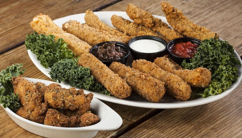 Pluckers Wing Bar photo 5