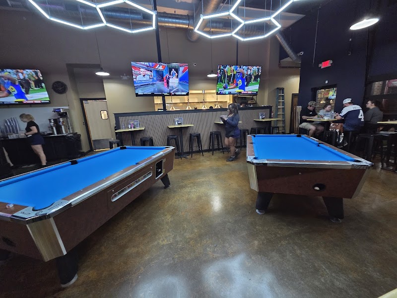 It's Nacho Average Bar & Grill photo 4