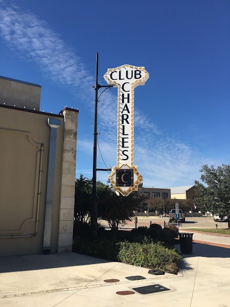 Club Charles photo 2
