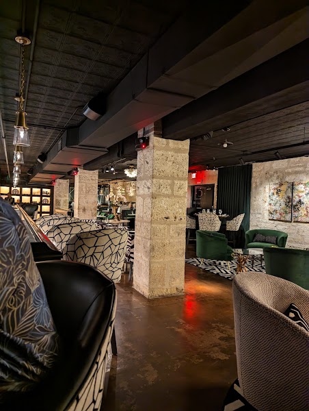 Club Charles photo 4