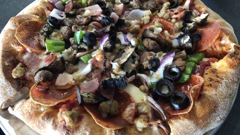 Aviator Pizza & Drafthouse photo 3