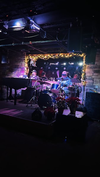 Rockey's Piano Bar photo 4