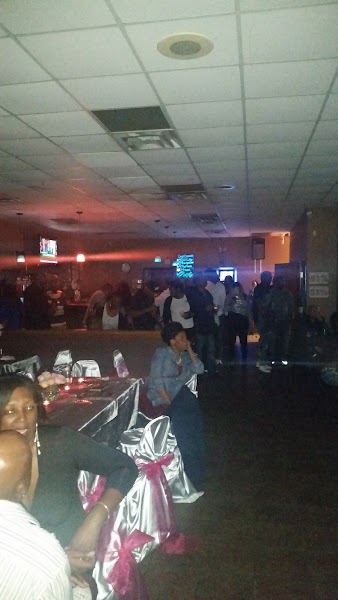 Uptown 78 Lounge photo 4