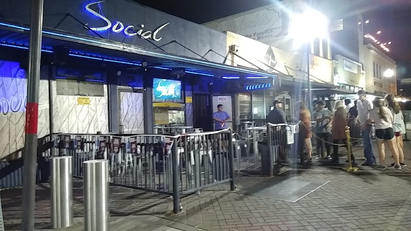 Social Lounge photo 4