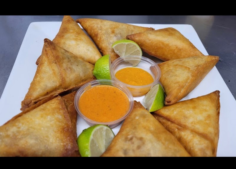 Tam Tam Zings Bar & Grill photo 2