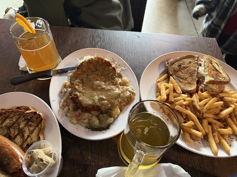 Silver Creek Beer Garden & Grille photo 5