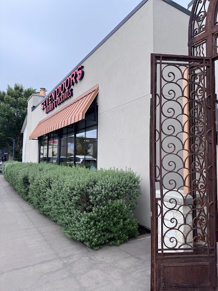 Seven Doors Kitchen & Cocktails photo 2